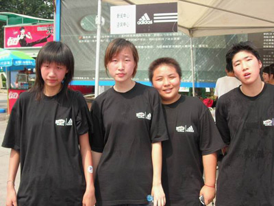 栏--街球挑战赛武汉赛区小记者专(图3) 栏--街球挑战赛武汉赛区小记者专(图3)